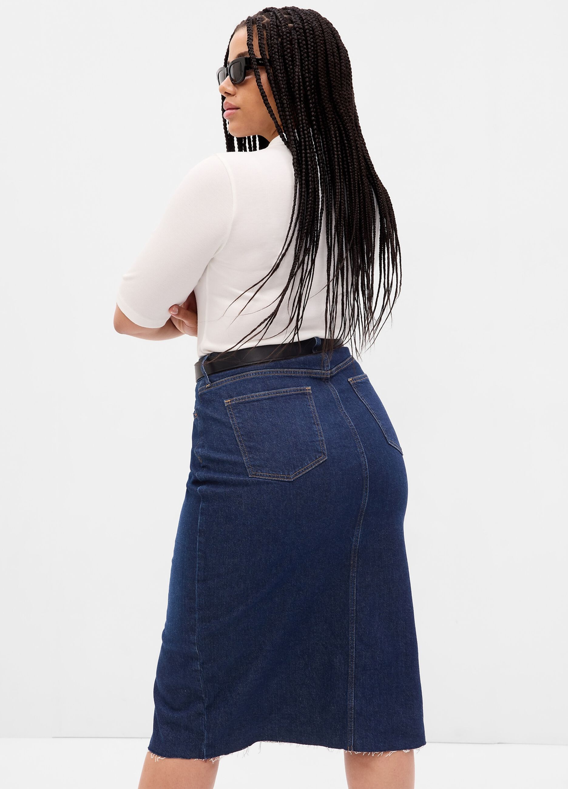 Fine-ribbed T-shirt with elbow-length sleeves_4