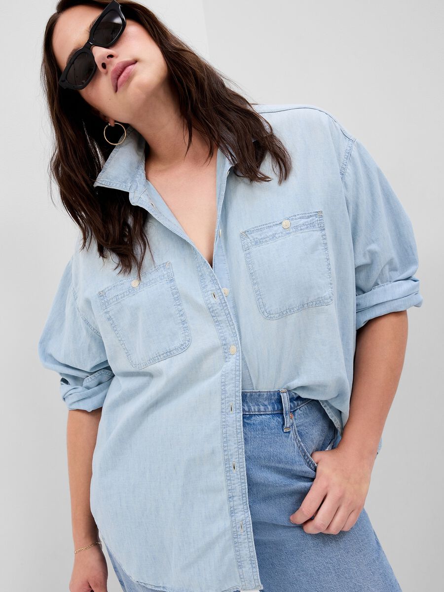 Oversized shirt in denim with pockets Woman_3