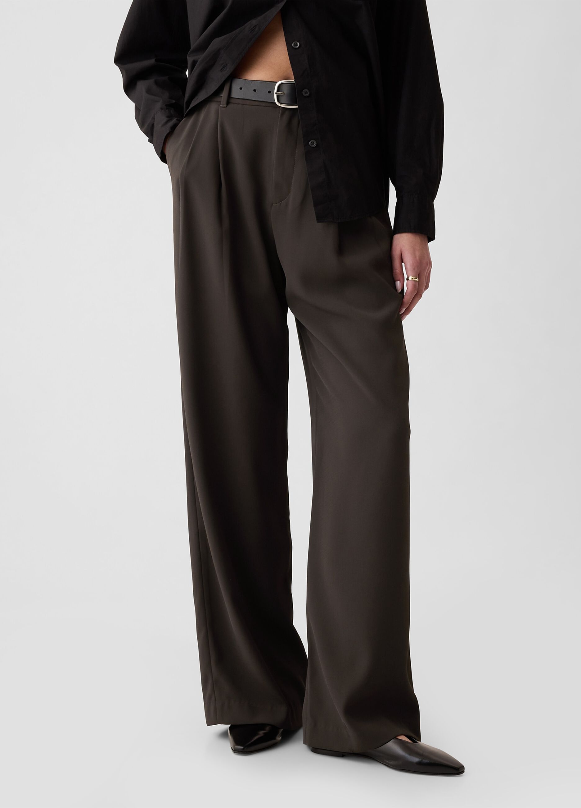 Pantalone a gamba larga con pinces_3