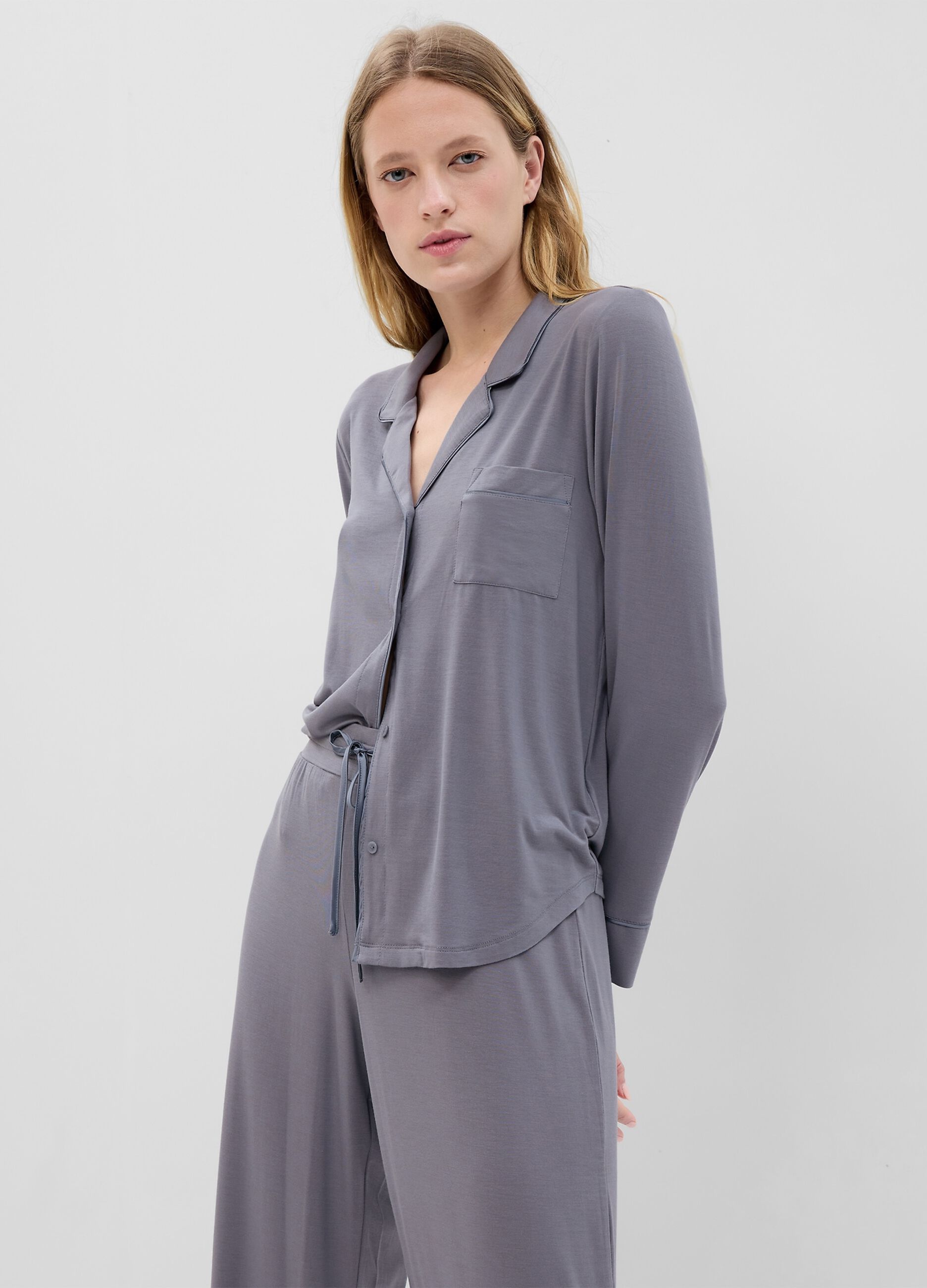 Pyjama top with contrasting piping