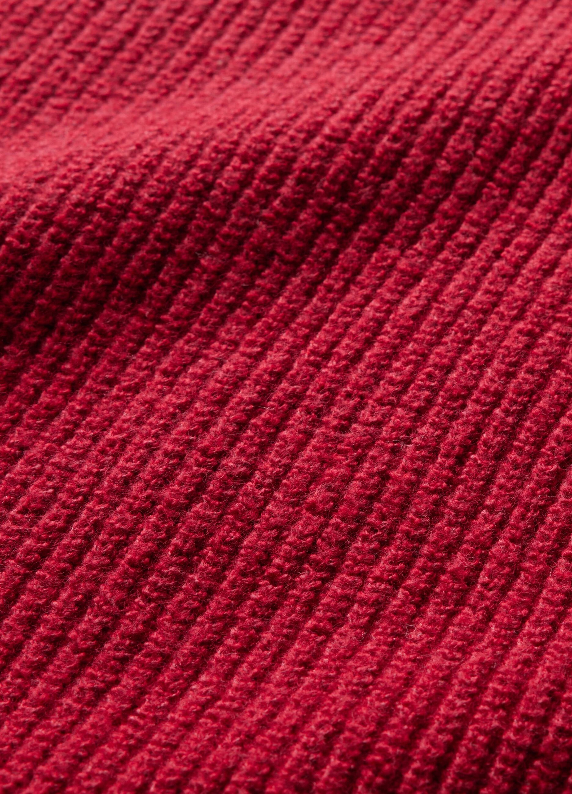Pullover con lavorazione a coste inglesi