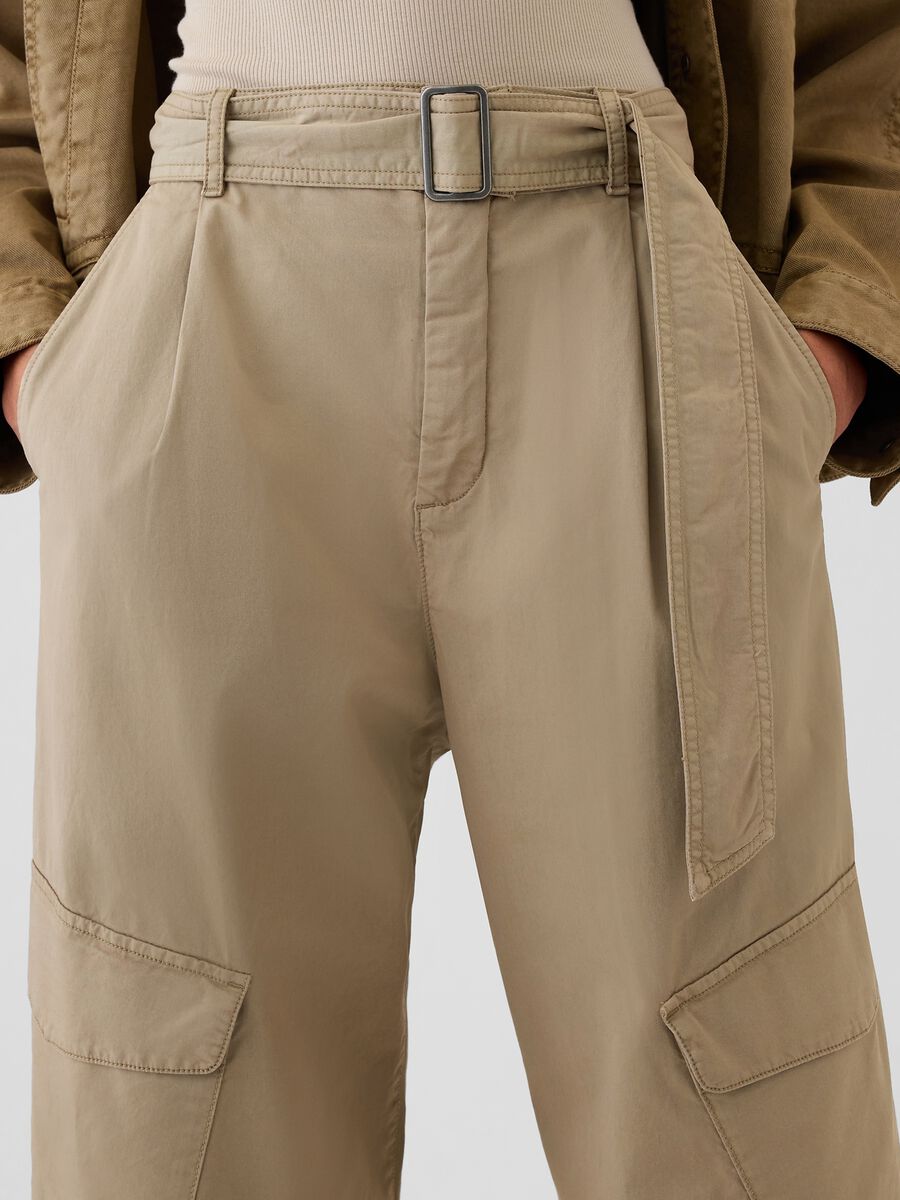 Pantalone cargo in twill stretch con cintura Donna_4