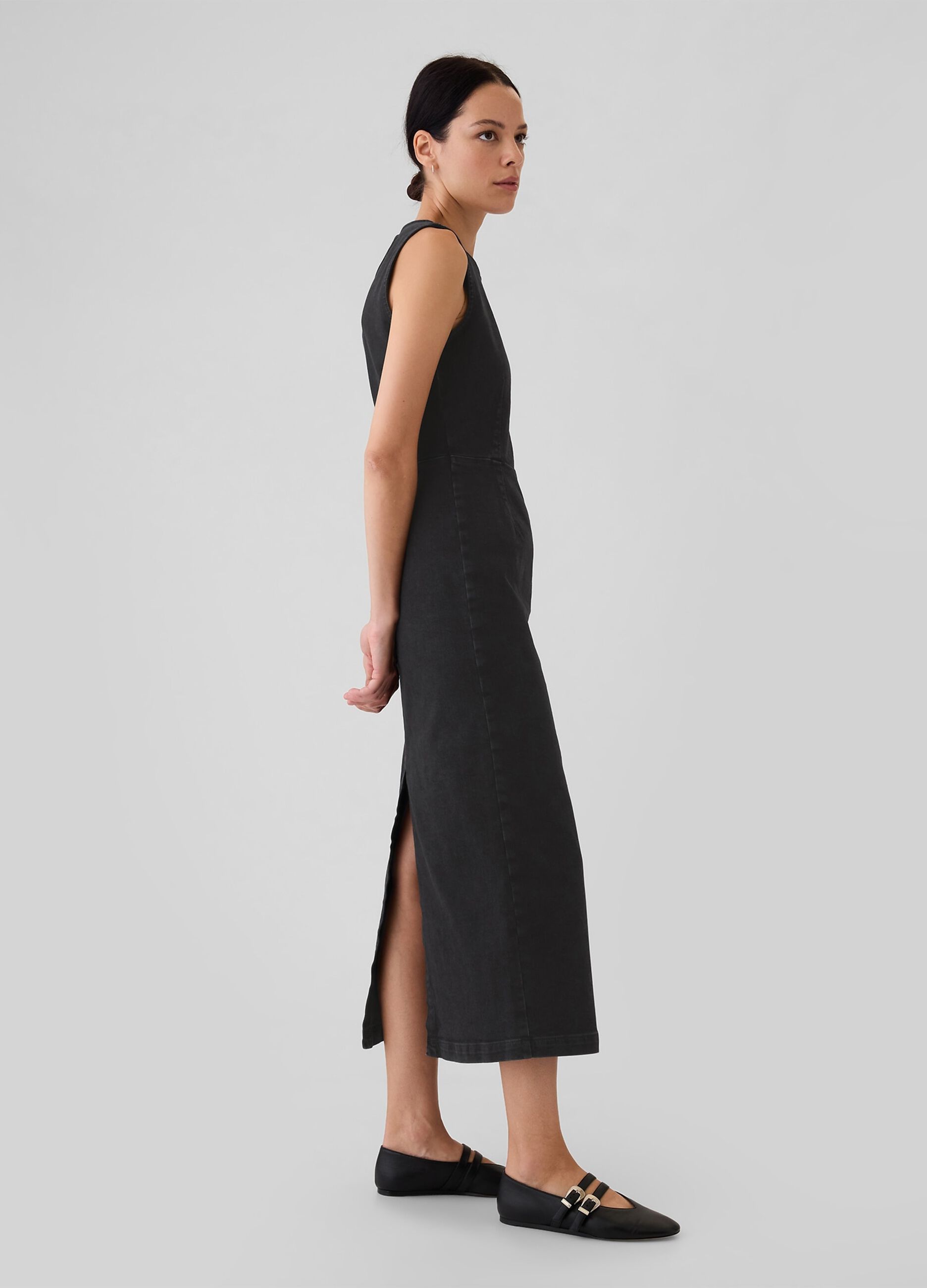Long sleeveless dress in denim_2