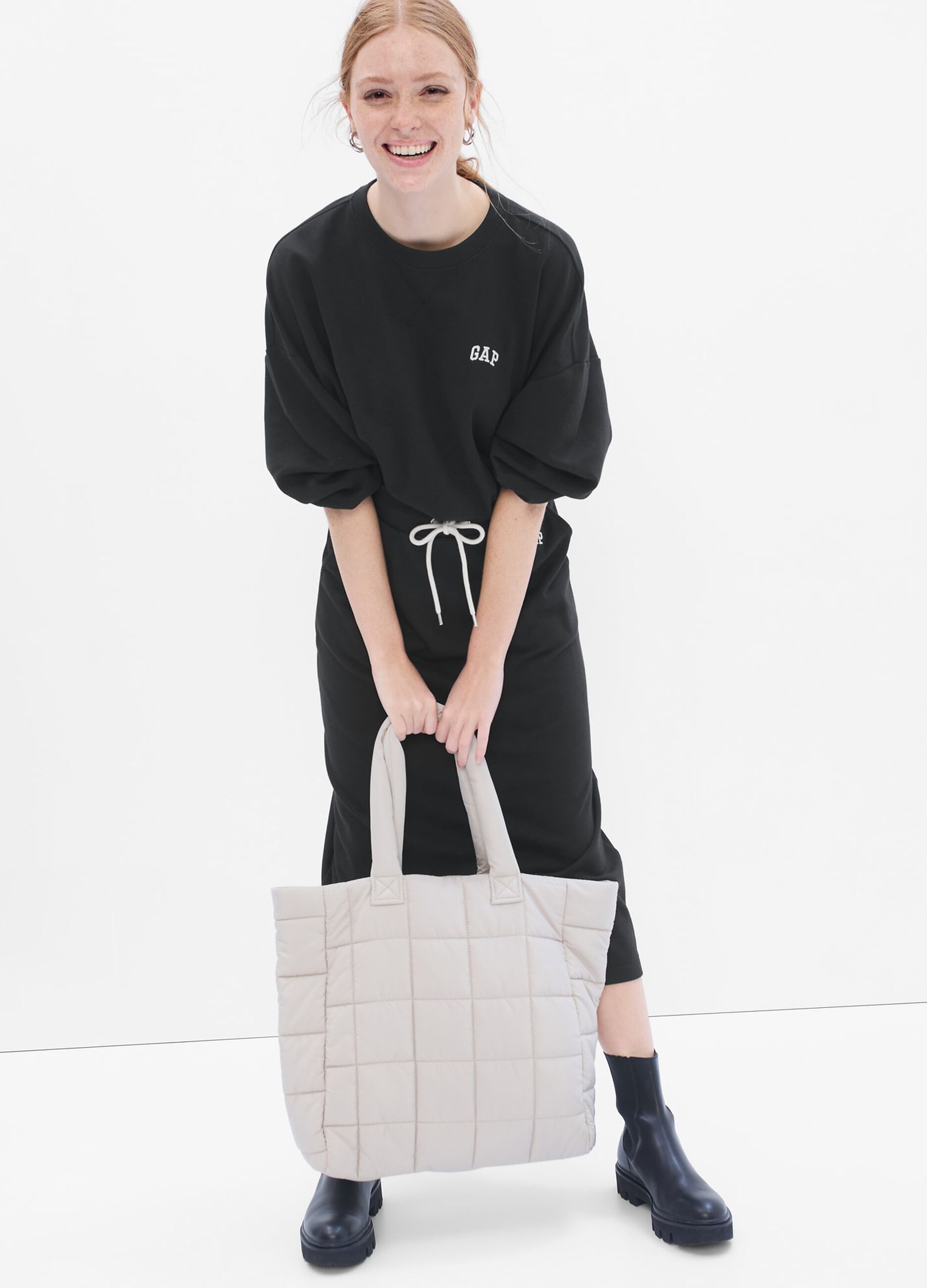 Felpa boxy con ricamo logo
