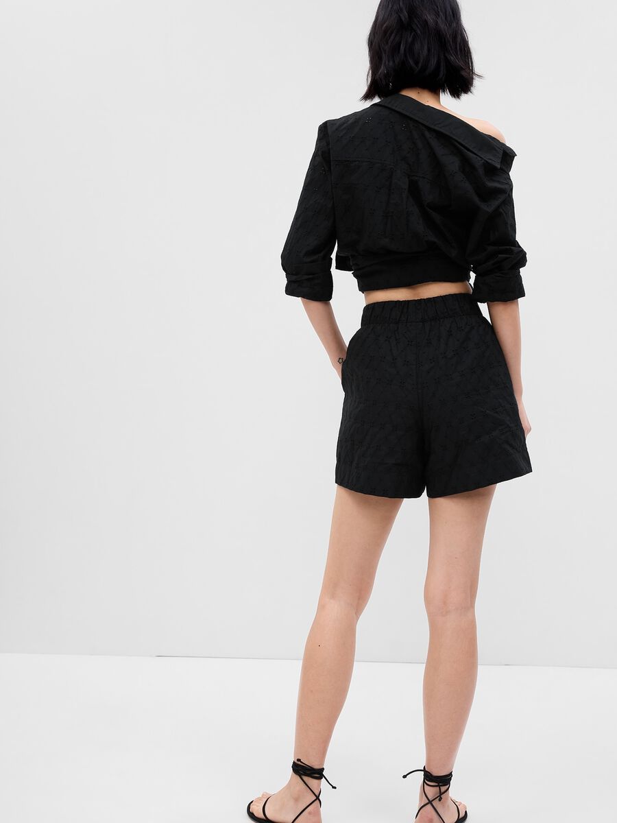 Shorts in pizzo sangallo_2