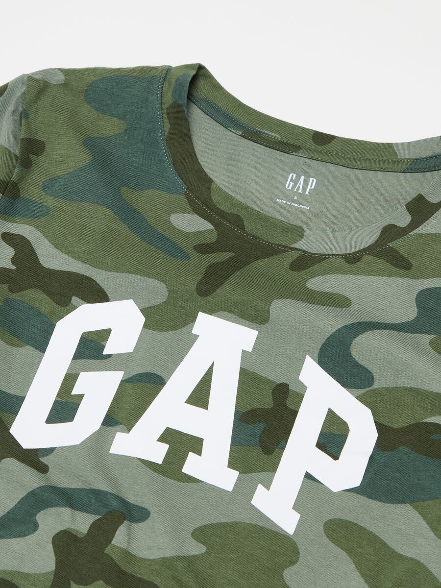 T-shirt camouflage con stampa logo Donna_3