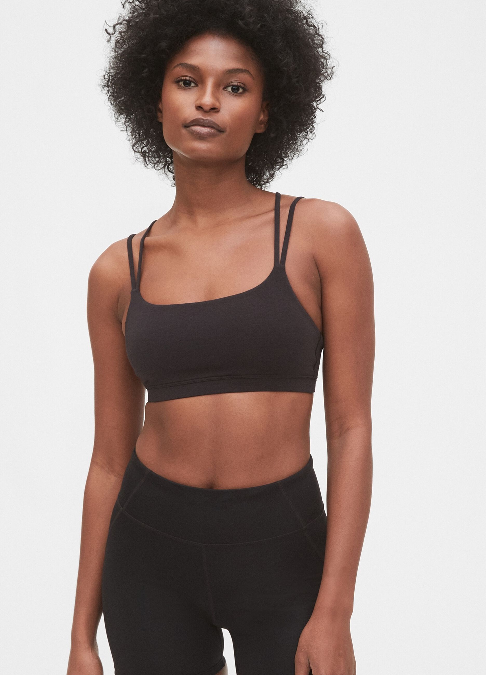 Sports bralette with double shoulder straps