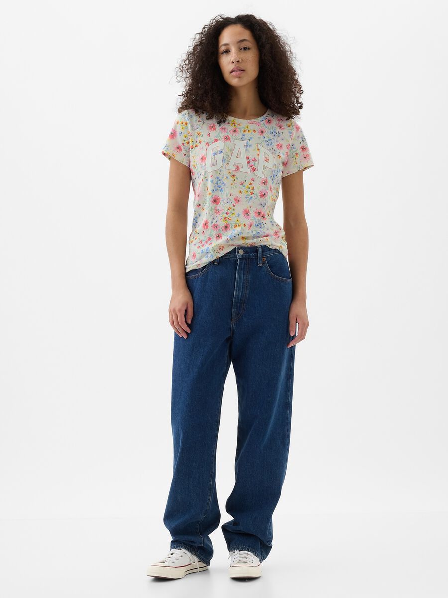 T-shirt floreale con stampa logo Donna_1