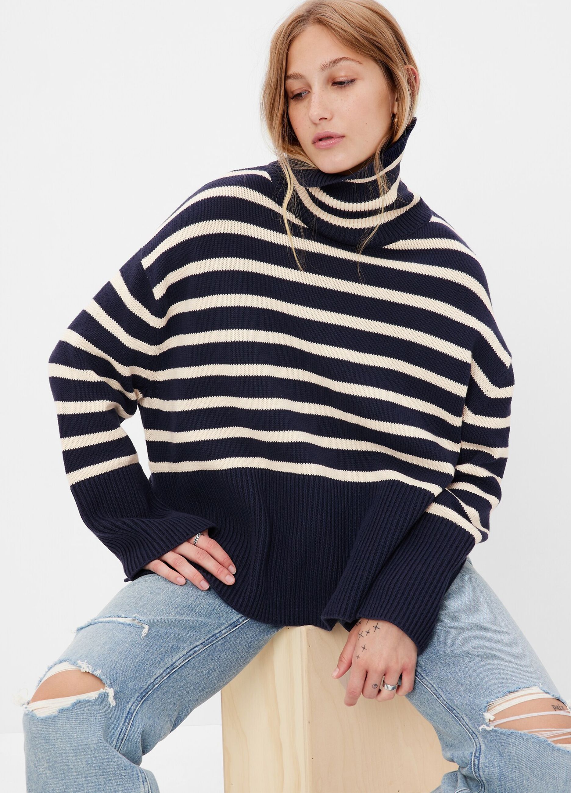 Pullover oversize a righe con spacchi