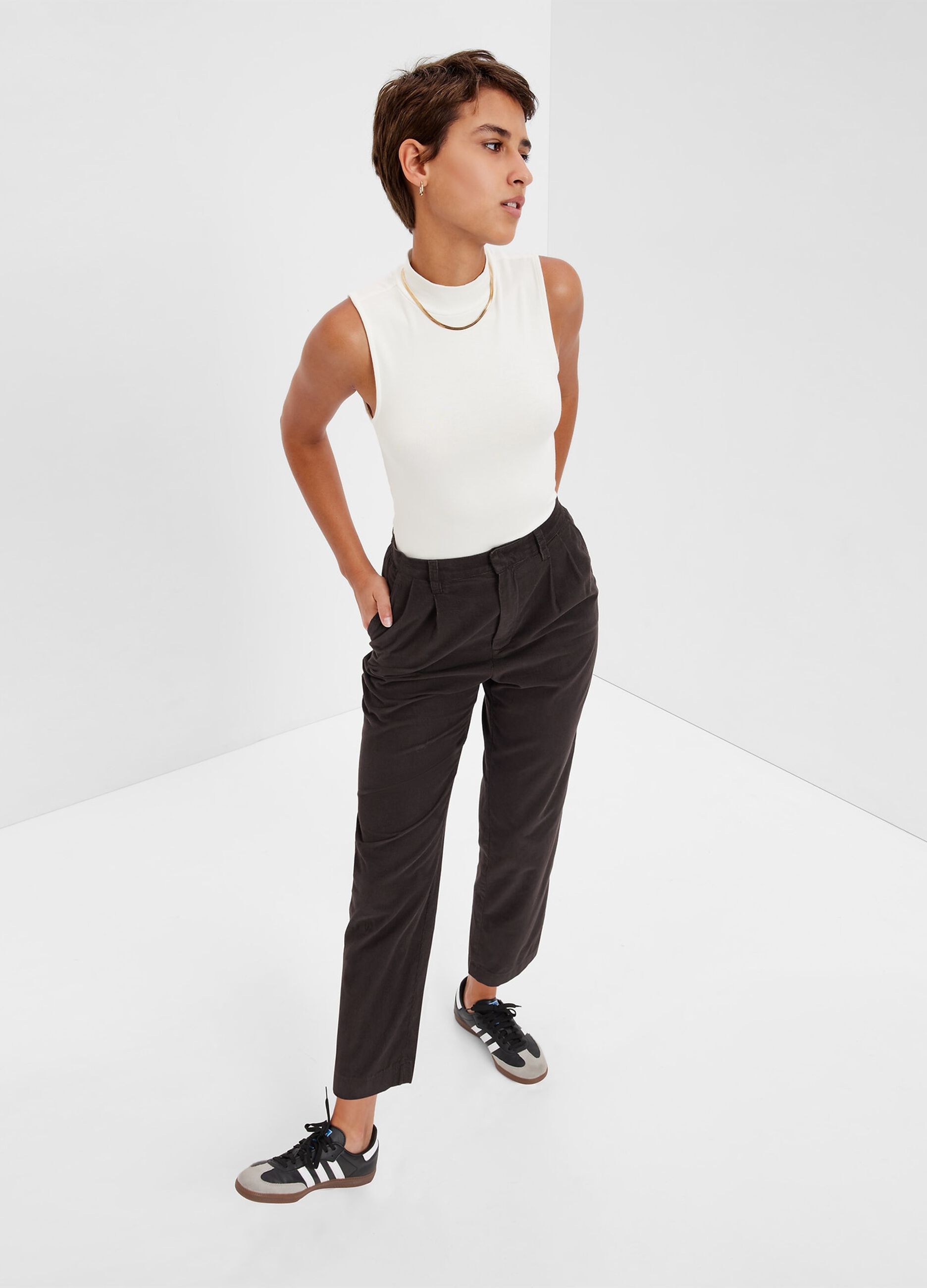 Tapered-fit corduroy trousers