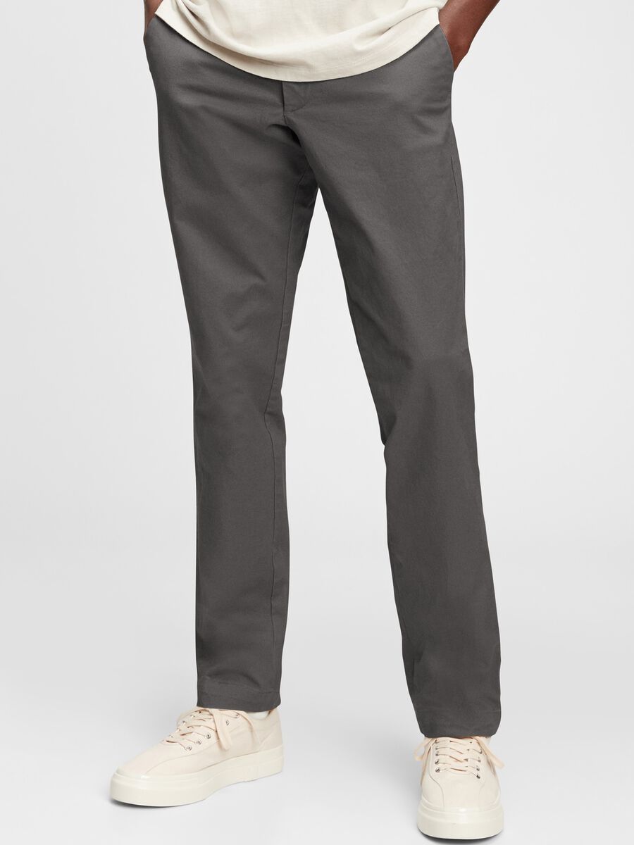 Pantaloni slim fit in cotone stretch Uomo_0