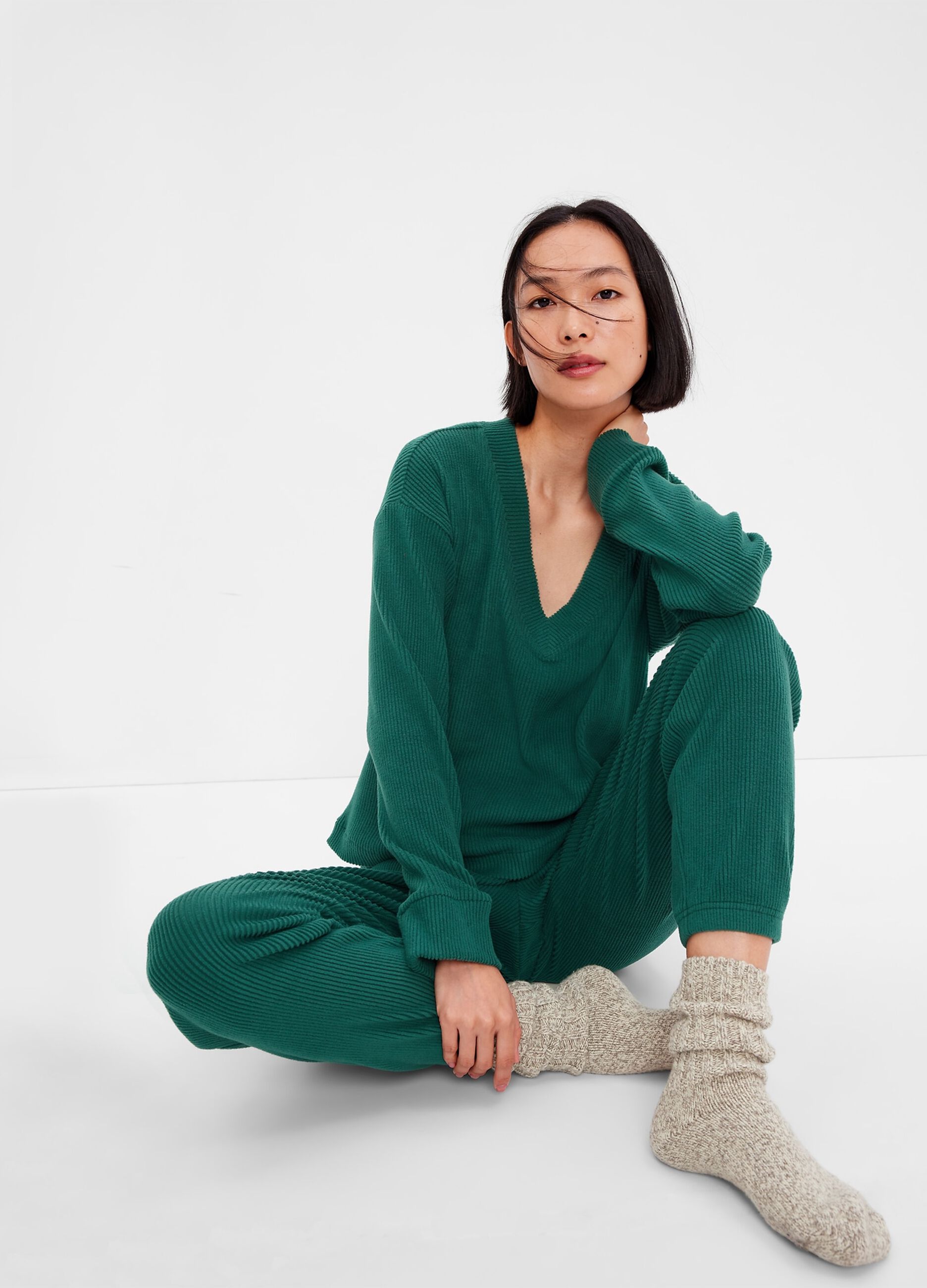 Ribbed top with V neck