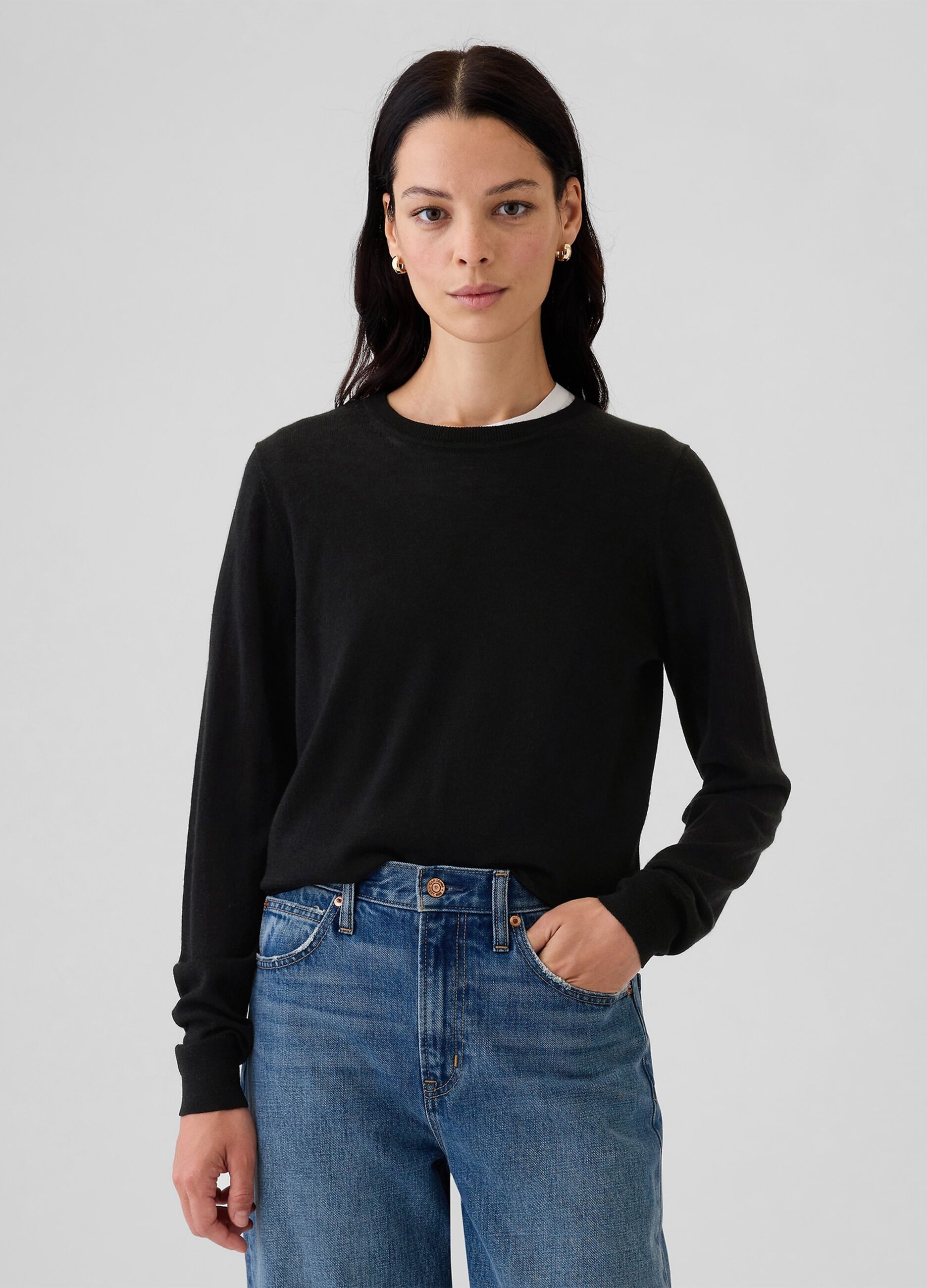 Merino wool pullover with round neck