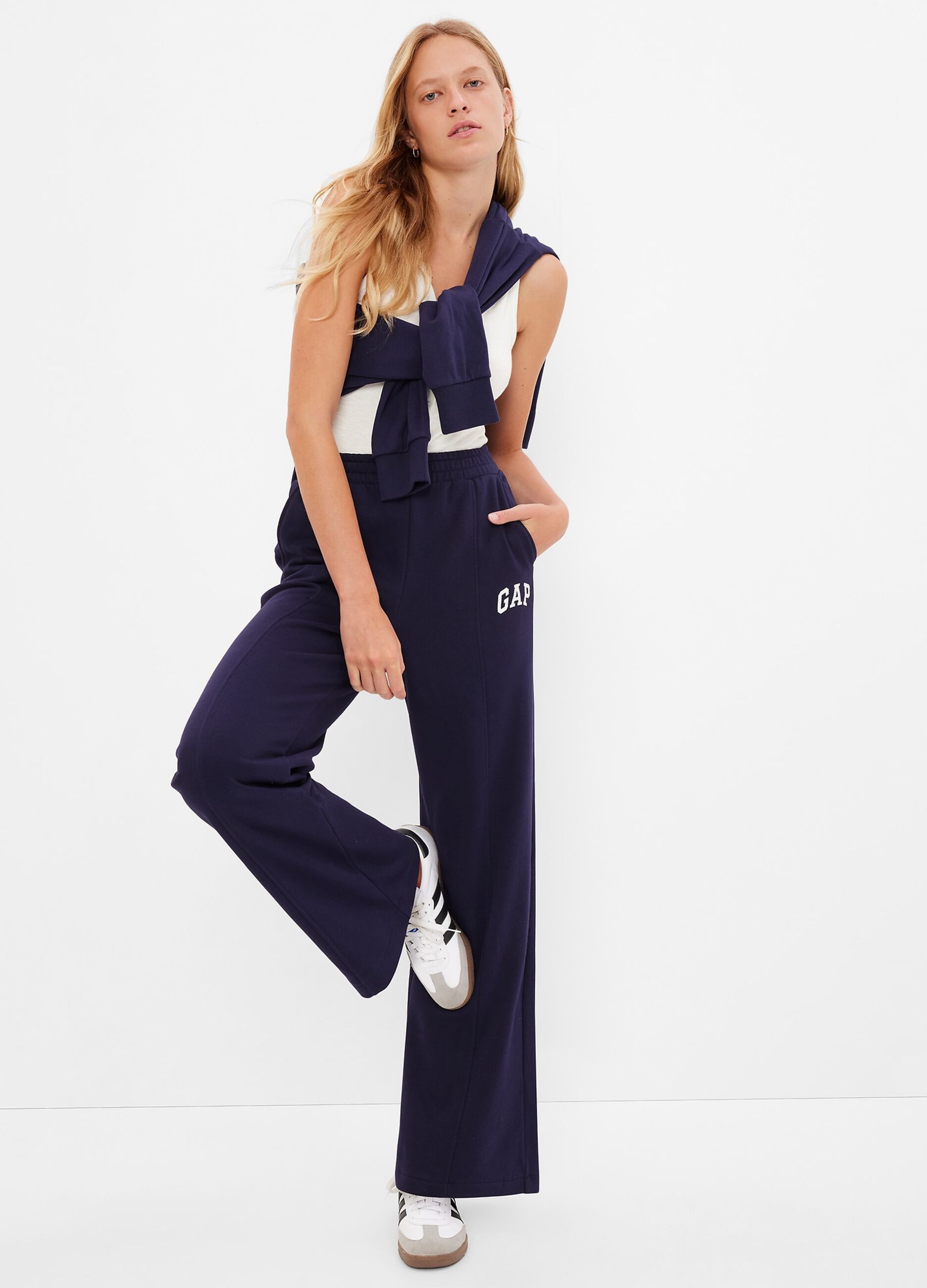 Wide-leg joggers in plush with print