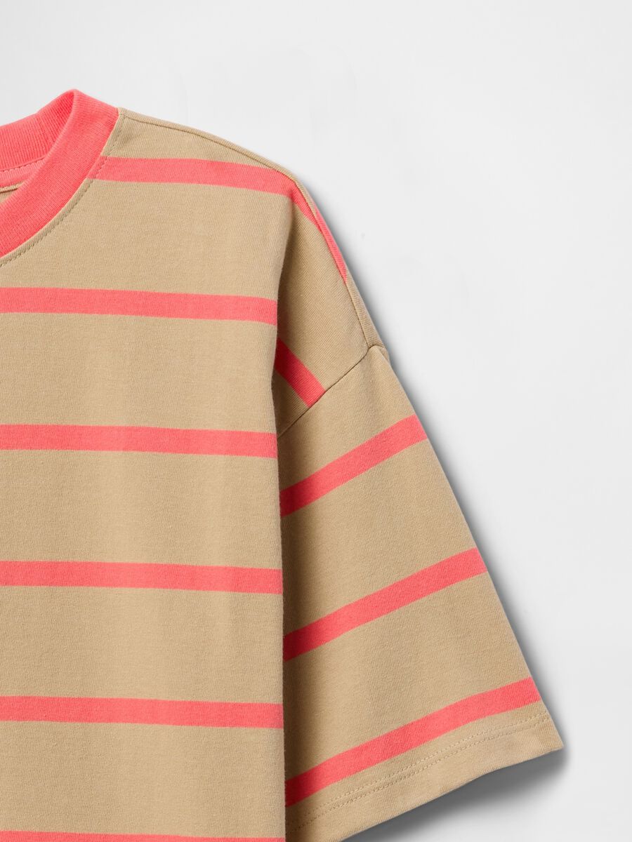 T-shirt a righe beige e rosa Boy_1