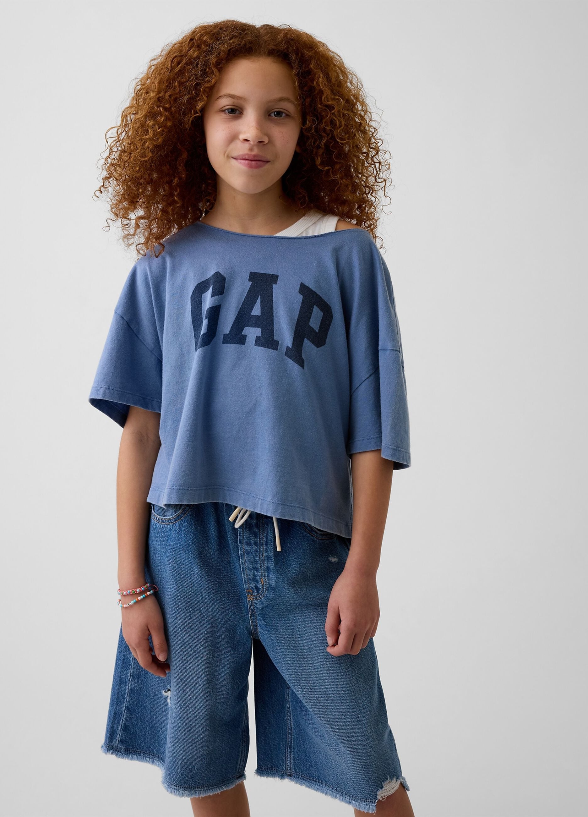 T-shirt a maniche corte con logo GAP
