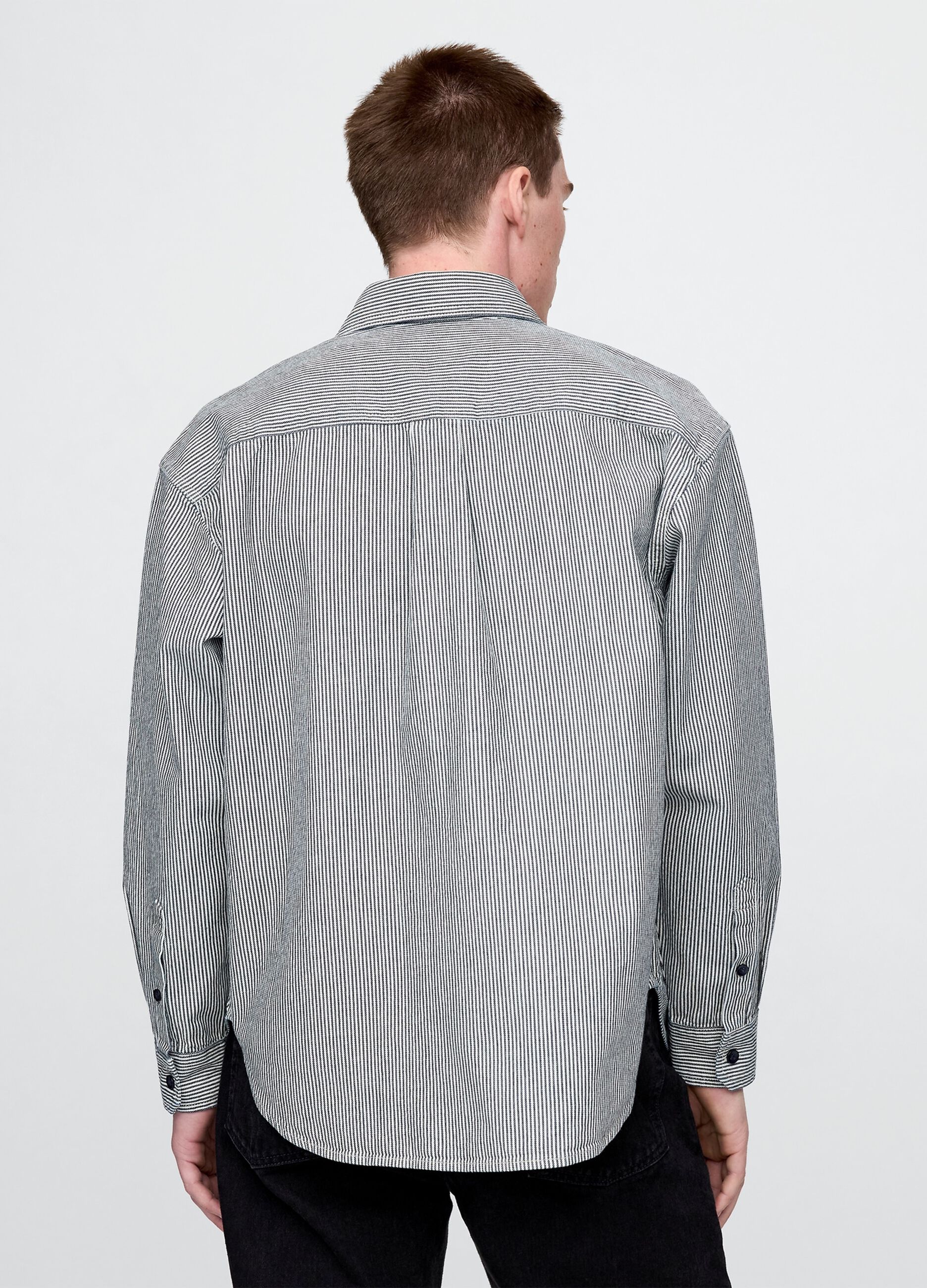 Camicia a righe nere e grigie_2