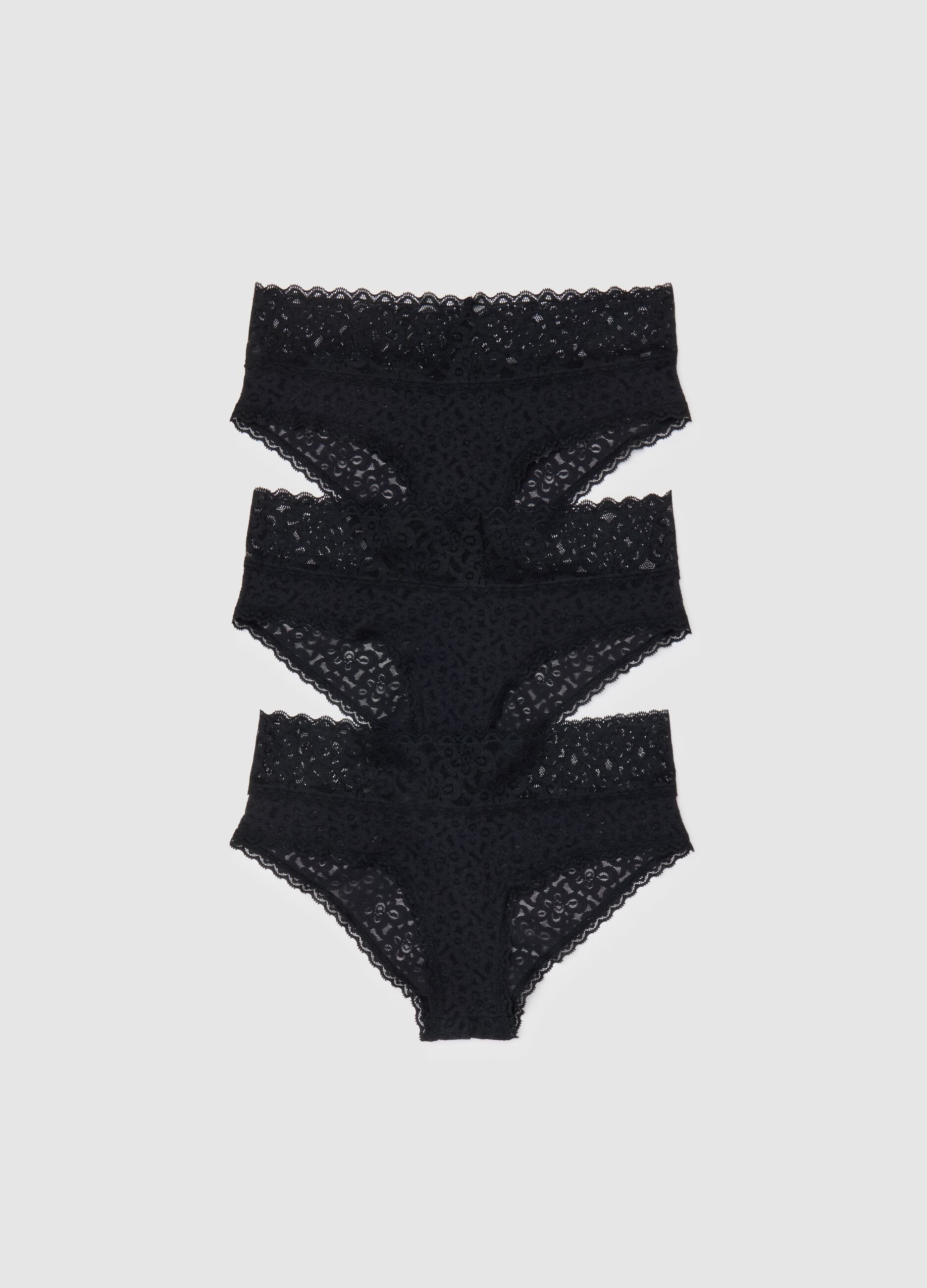 Three-pack French knickers in lace_1