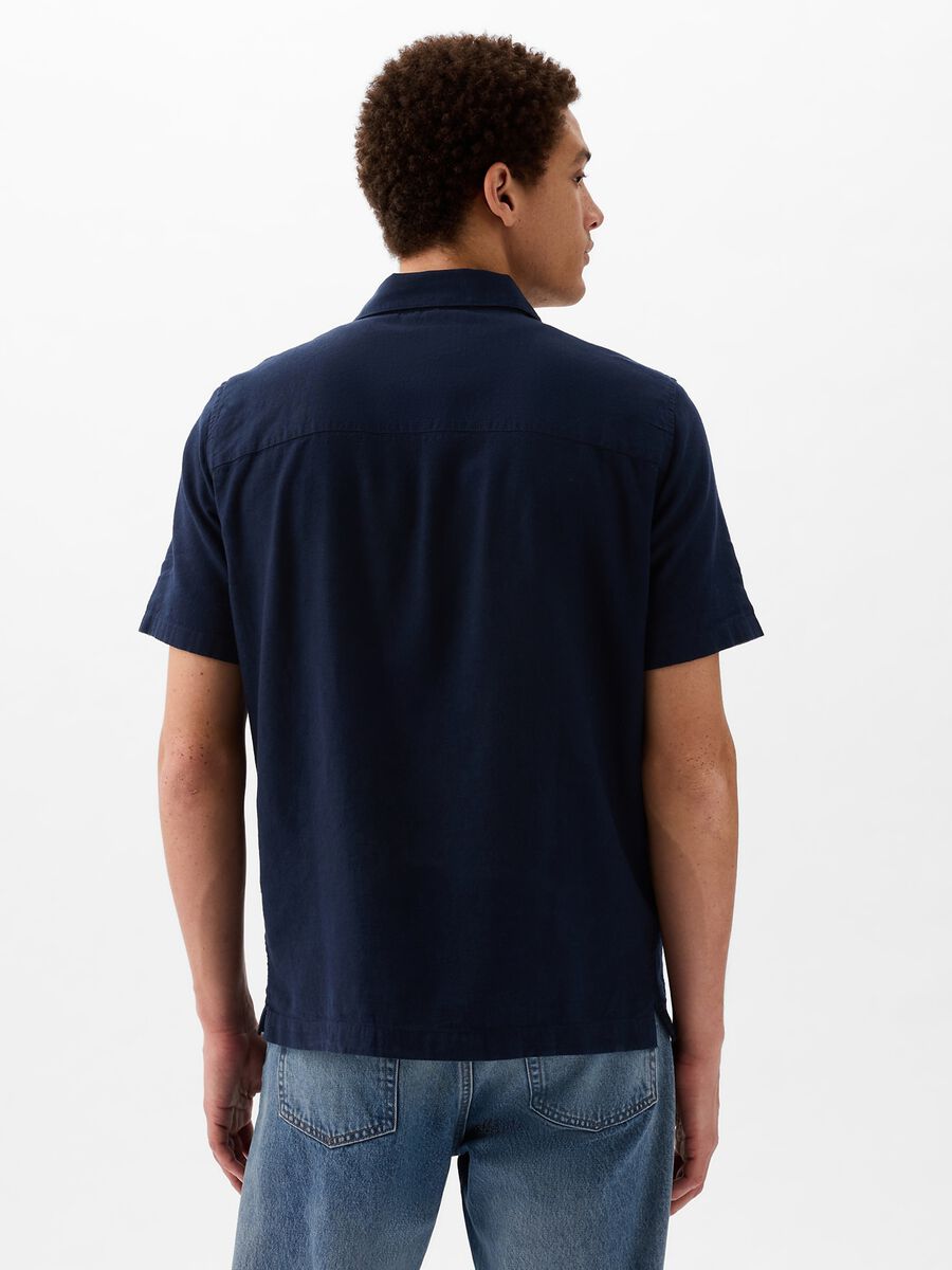 Camicia a maniche corte in lino e cotone Uomo_2