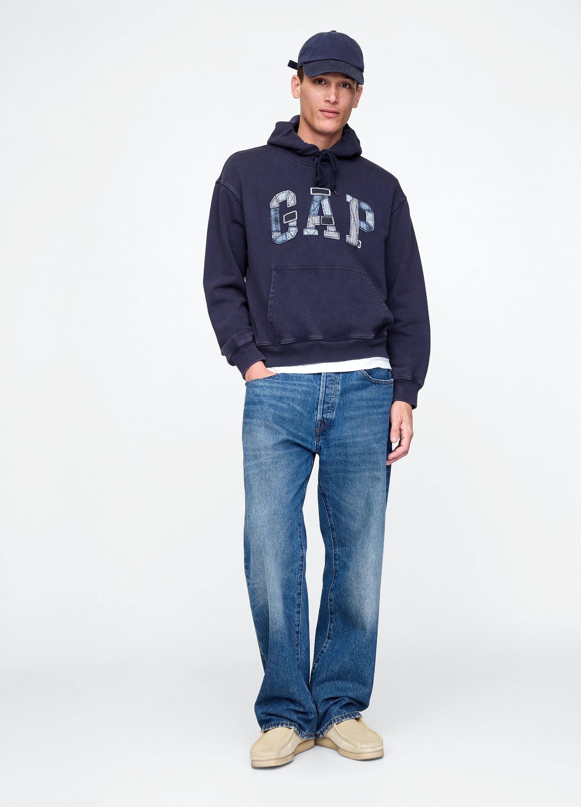Felpa con cappuccio e patch logo _1